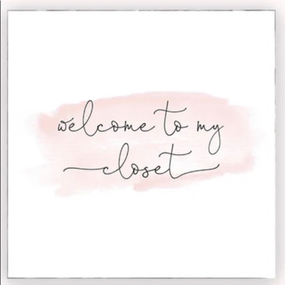 Welcome to my shop. Have fun exploring my items!! Happy Shopping 🛍